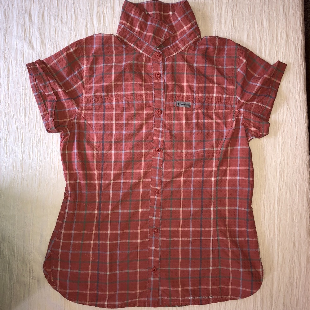 Columbia Omni Shade Plaid Button Down Camp Shirt Small Paprika Lighweight Vents